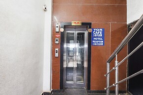 Fabhotel Happy Residency