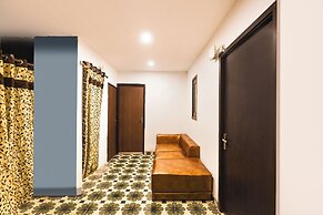 Fabhotel South Paradise