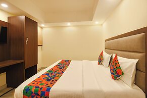 Fabhotel South Paradise