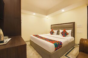 Fabhotel South Paradise