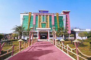 Fabhotel Highway Pride