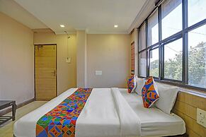 Fabhotel Tanvi Grand