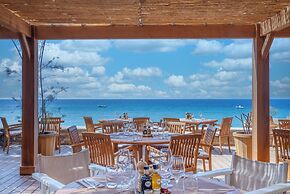 Hôtel La Pinède Plage