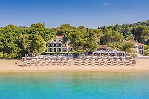 Hôtel La Pinède Plage