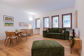 Ormea Cobalto Apartment by Wonderful Italy