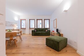 Ormea Cobalto Apartment by Wonderful Italy
