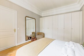 Appartement rue de la Pompe