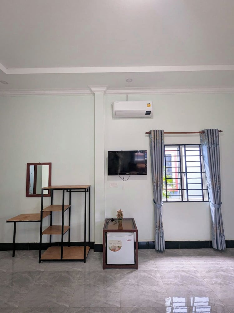 AHHA Bungalow Kampot