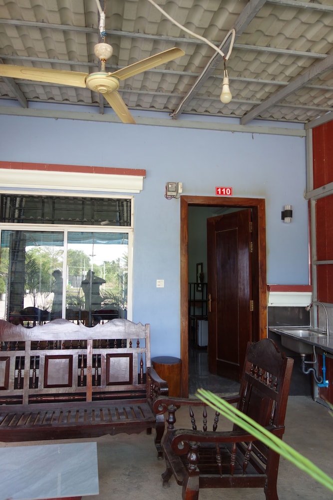 AHHA Bungalow Kampot