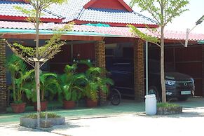 AHHA Bungalow Kampot
