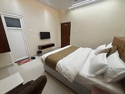 Sarvagya Inn