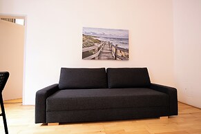 Affordable 2BR Apartment in Vienna