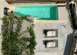 Canava Villas Santorini