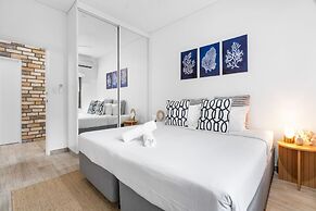 Zenhouse Solstice Designer 4-br Executive Retreat