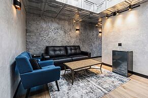 Rundle Suites