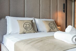 Zoe's Villa by PS