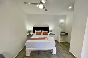 Lavish Studio w Kitchen Downtown 1