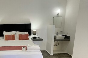 Lavish Studio w Kitchen Downtown 1