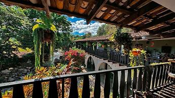 GARDEN HOTEL