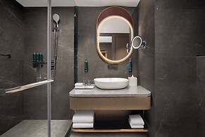 DoubleTree by Hilton Bengaluru Airport