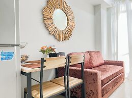 Good Place 1Br Vasanta Innopark Apartment