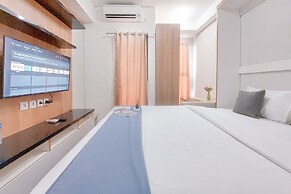 Restful And Cozy Studio At Transpark Bintaro Apartment