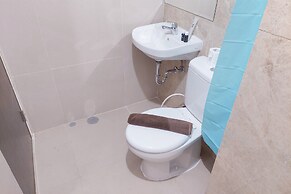 Restful And Cozy Studio At Transpark Bintaro Apartment