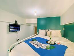 Good And Cozy Studio At Podomoro Golf View Apartment