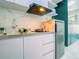 Good And Cozy Studio At Podomoro Golf View Apartment