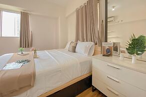 Stunning And Comfortable 2Br At The Wave Kuningan Apartment
