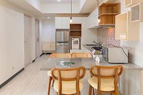 Stunning And Comfortable 2Br At The Wave Kuningan Apartment