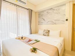 Modern White Accent 2Br Apartment Meikarta