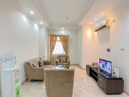 Spacious 2Br With Mall Access At Bellezza Apartment