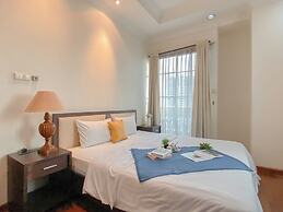Spacious 2Br With Mall Access At Bellezza Apartment