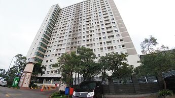 Comfortable 1Br At Belmont Residence Puri Apartment