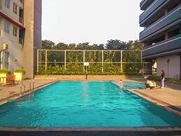 Simple Studio (No Kitchen) At Elvis Tower Apartment