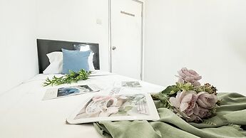 Basic 2Br Apartment At Green Bay Pluit