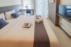 Compact Designed Studio At Anderson Supermall Mansion Apartment