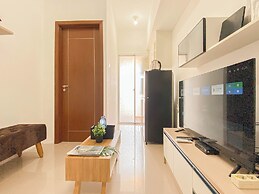 Basic 1Br Apartment At Vittoria Residence