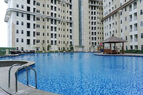 Basic 1Br Apartment At Vittoria Residence