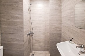 Modern Look Studio At Apartment Collins Boulevard