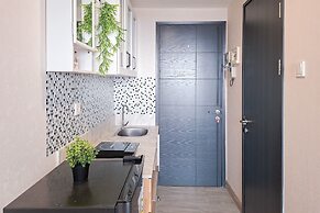 Modern Look Studio At Apartment Collins Boulevard