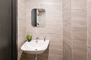 Stylish Studio Apartment At Collins Boulevard
