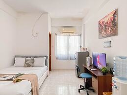 Basic Studio Apartment At Margonda Residence 1