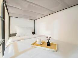 Standard 2Br At Podomoro Golf View Apartment