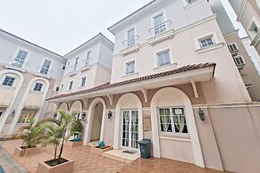 Modern 4Br Apartment At Guest House Vanya Park