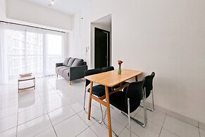 Fully Furnished 2Br Apartment At Casa De Parco