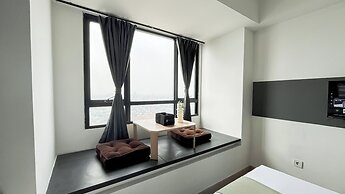 Modern Look Studio Room At Collins Boulevard Apartment