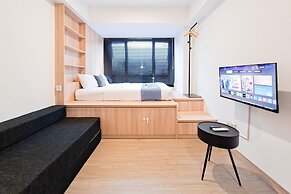 Modern And Bright Studio Apartment Collins Boulevard