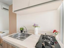 Basic Studio Apartment At Vittoria Residence